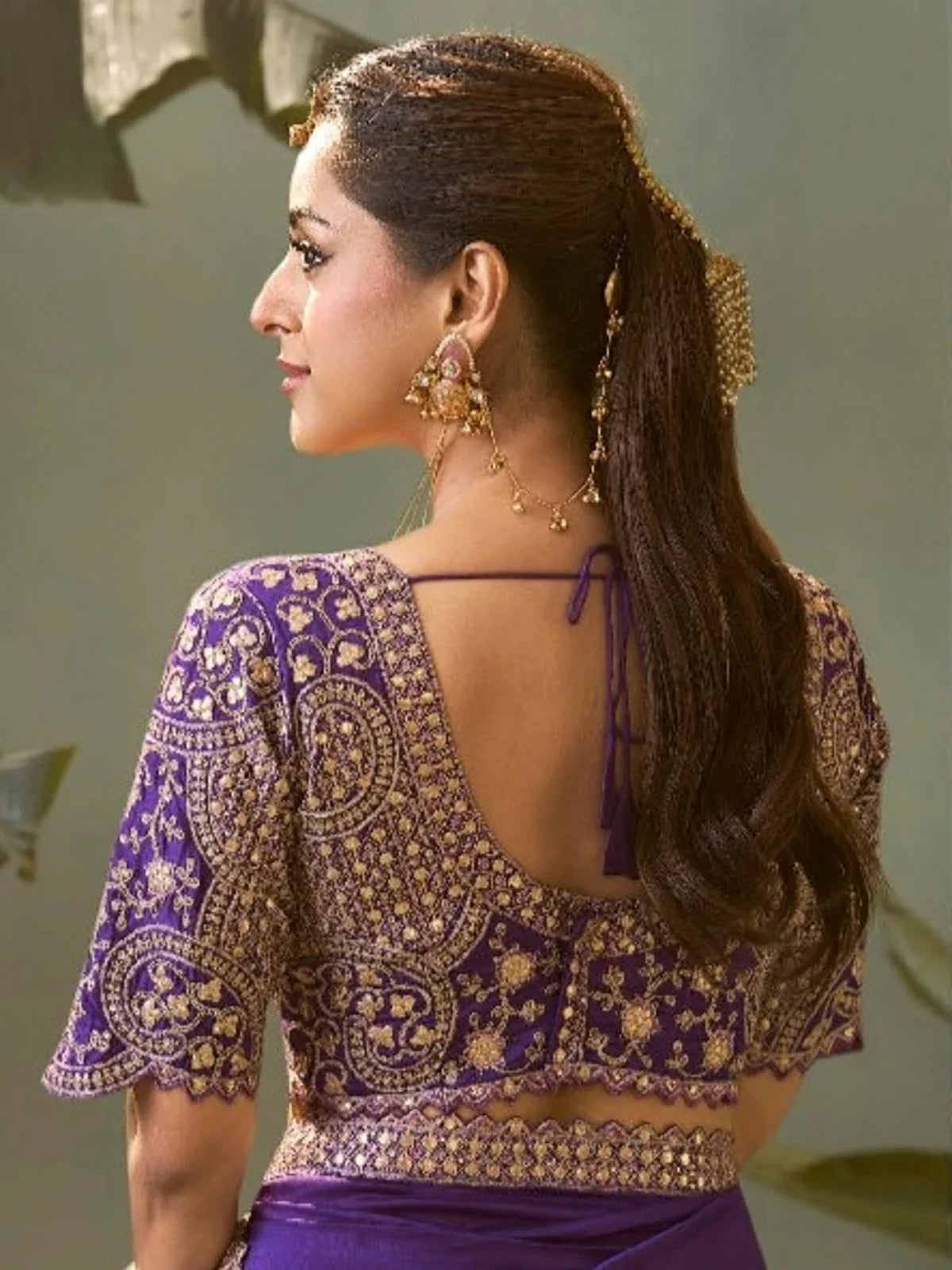 Tarani purple silk saree back blouse view with intricate embroidery pattern