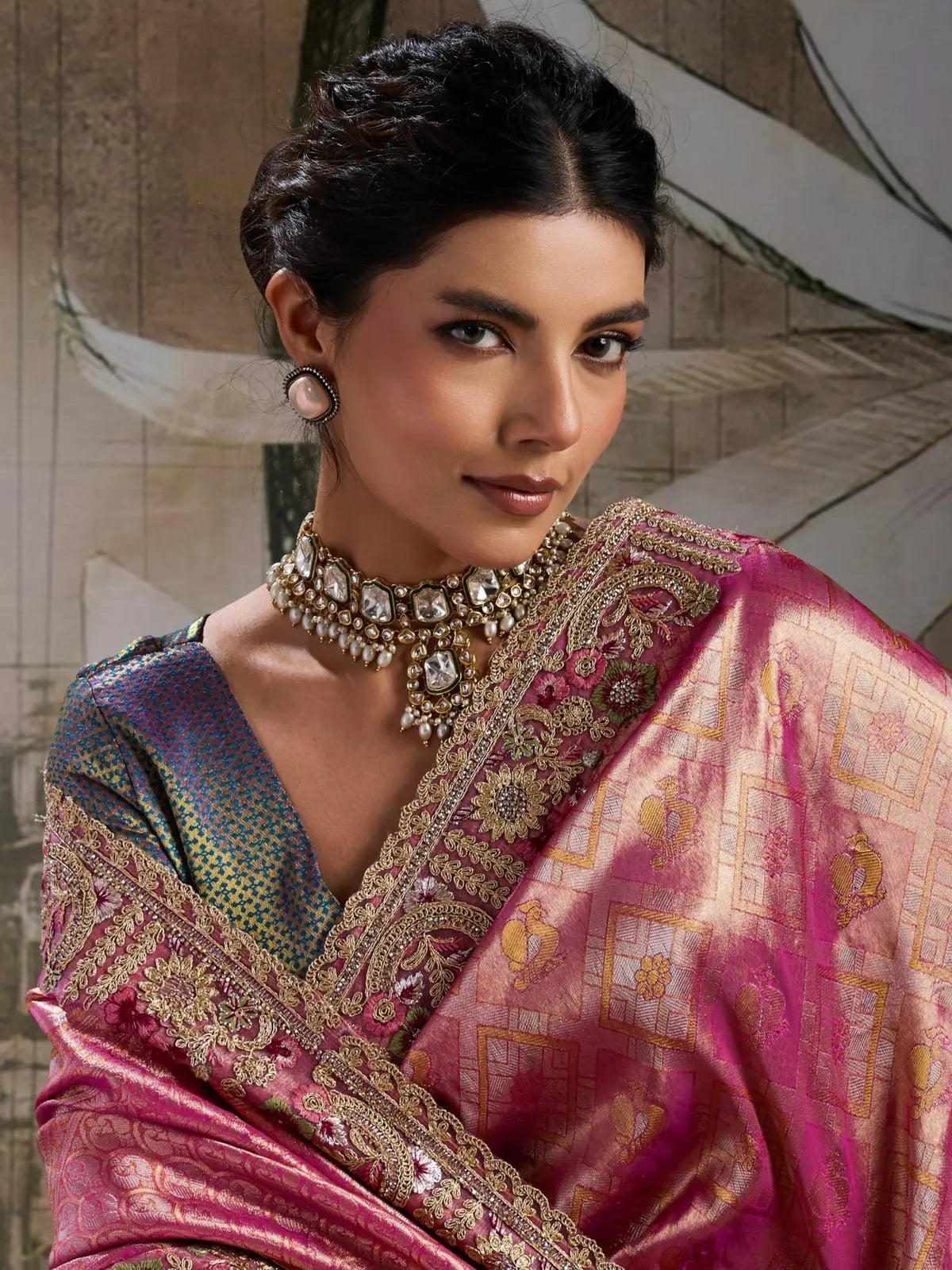 Tarani pink Banarasi jacquard silk saree closeup-view
