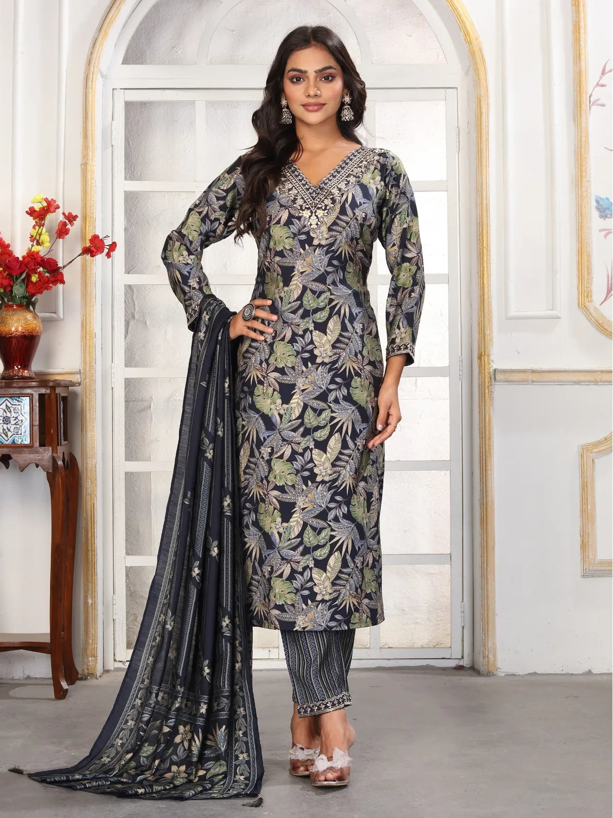 Tarani full view of green Chanderi dress with printed dupatta and elegant silhouette