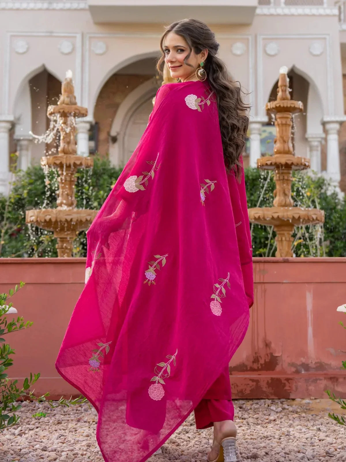 Tarani pink chanderi dress back side view with detailed dupatta embroidery