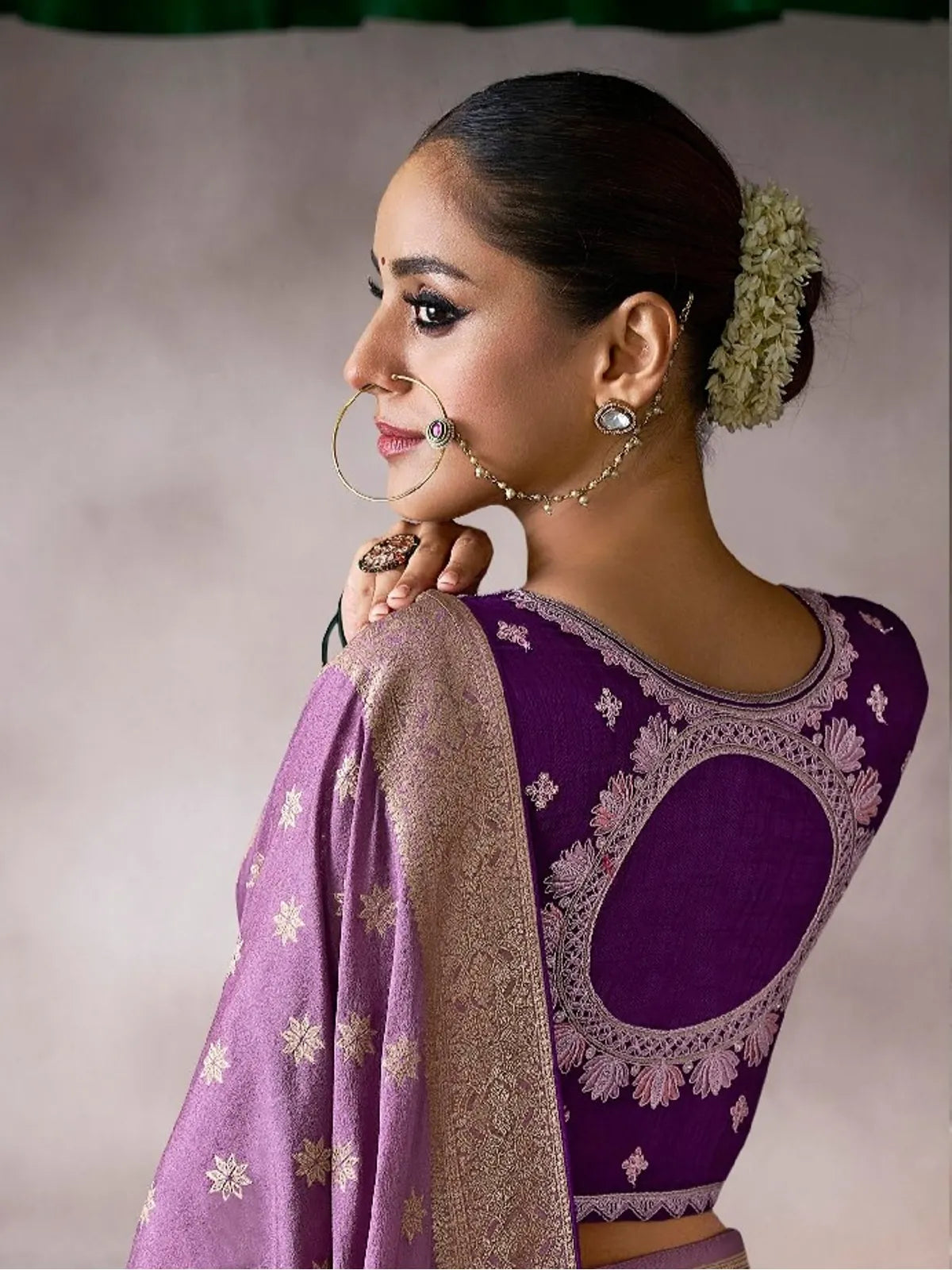 Tarani asitika Lavender Chiffon Silk saree drape detail view for festive party and wedding wear
