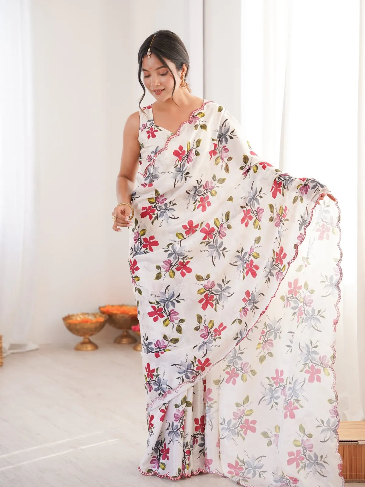 Tarani white floral printed chinnon saree full view with scallop border