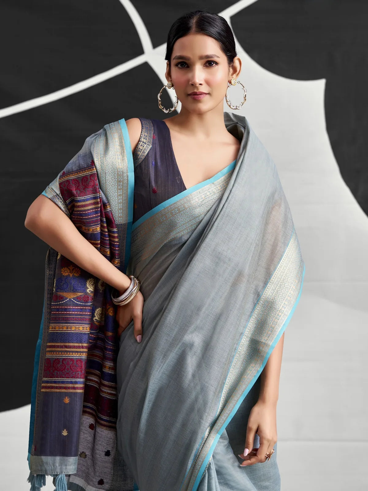 Tarani grey cotton modal saree with contrasting woven multicolor pallu upper-body-view