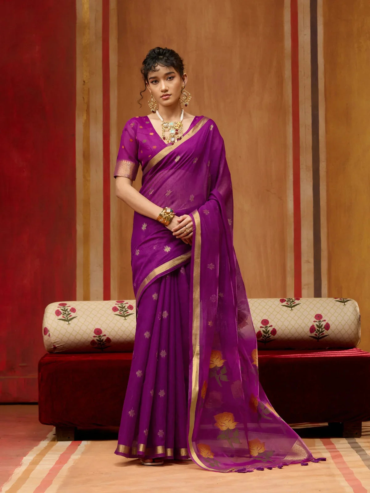 Tarani purple cotton handloom saree with zari border and floral pallu full front view