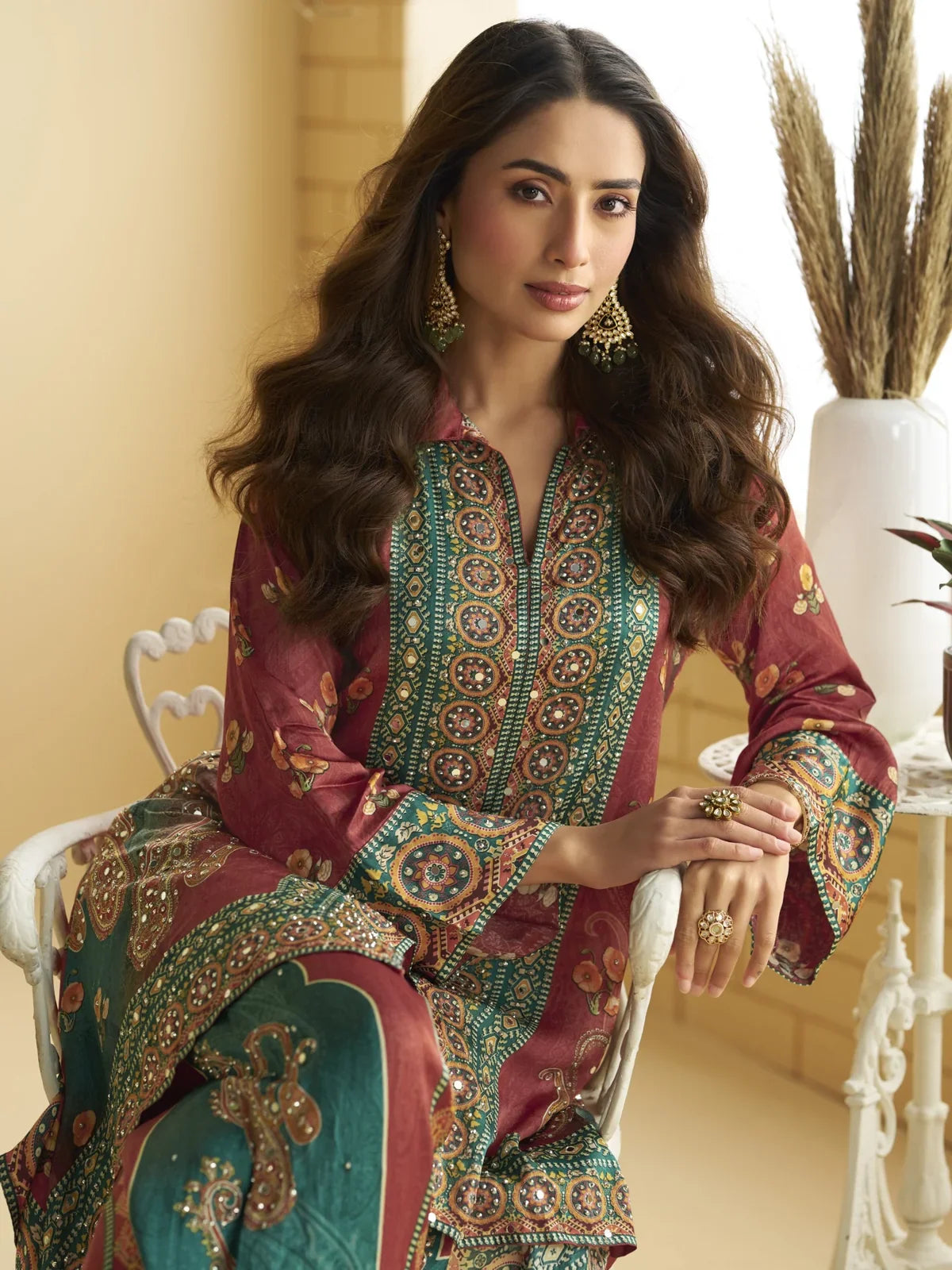 Tarani maroon crape silk co-ord set fabric detailing and digital print closeup