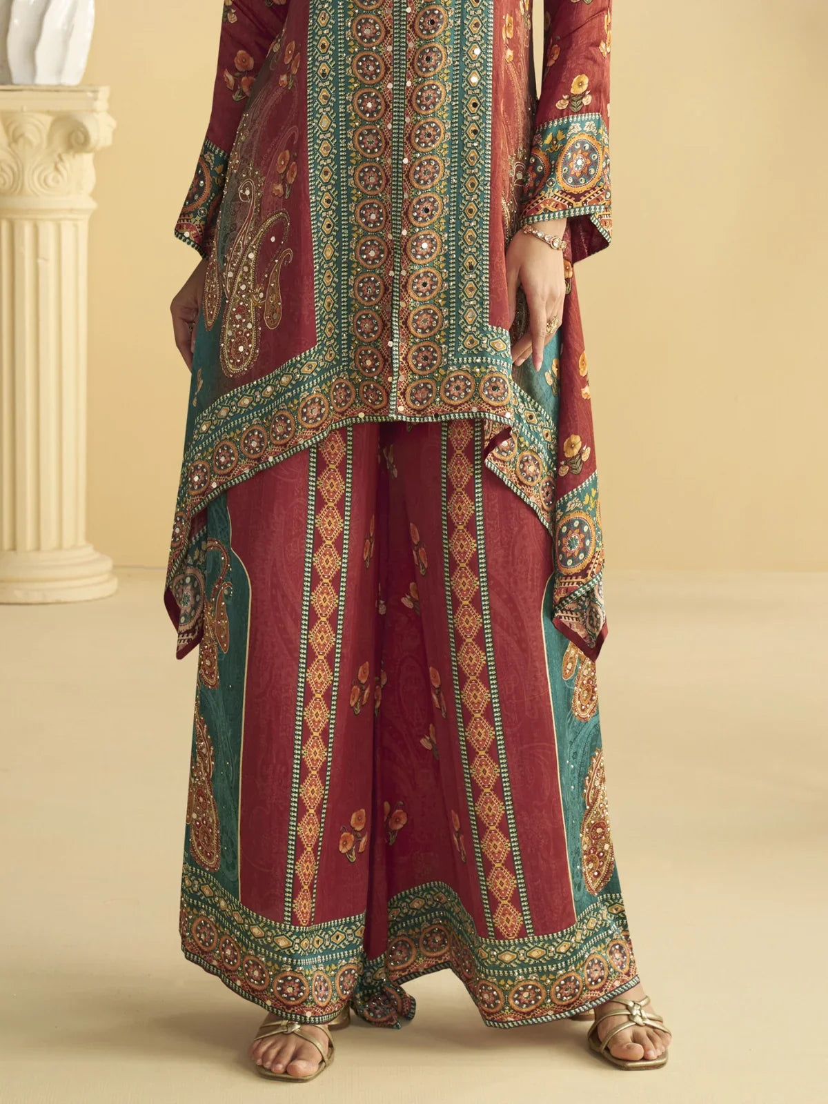 Tarani maroon crape silk co-ord set fabric embroidery and border closeup