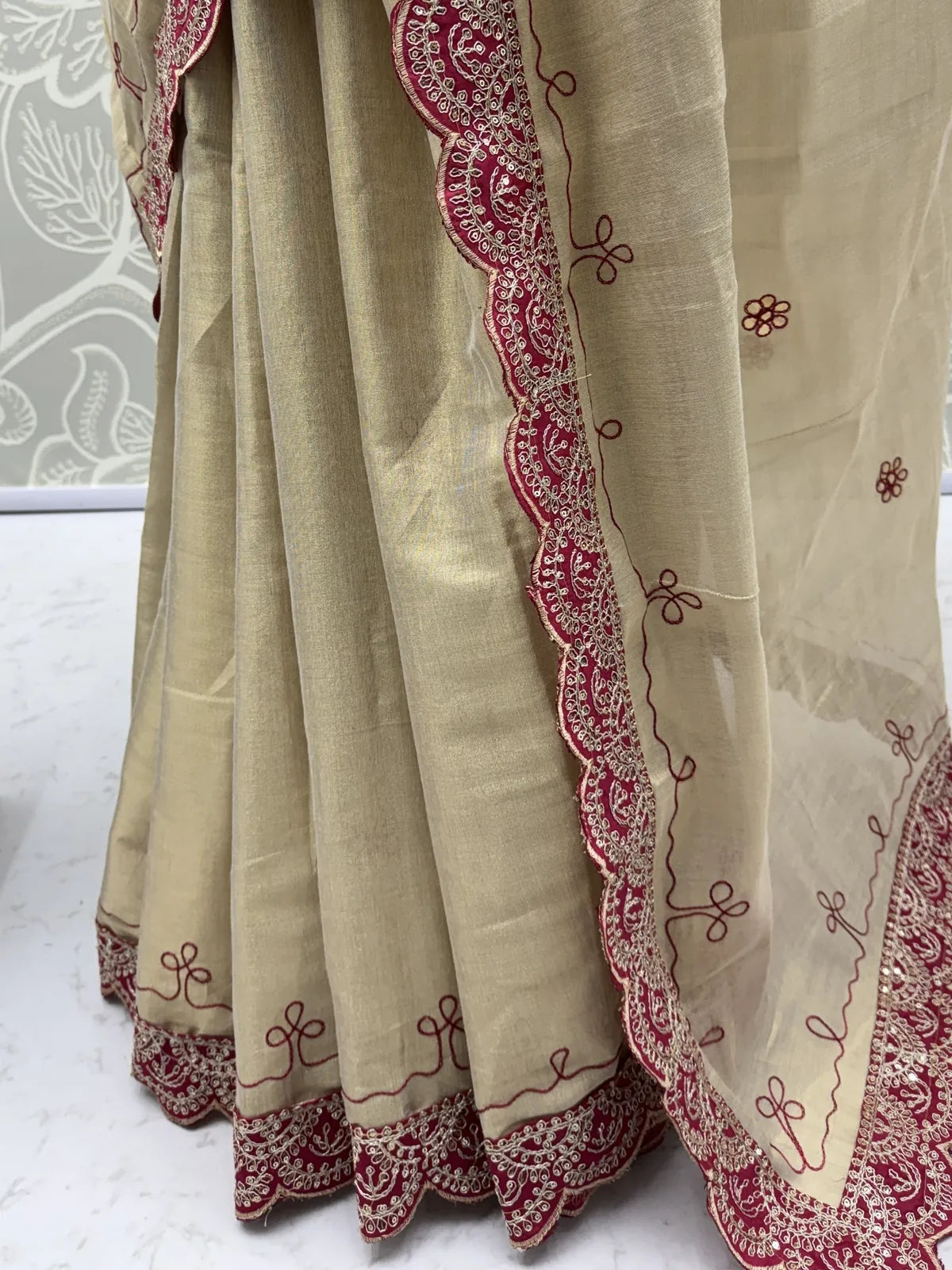 Tarani Darshana maroon Erodee Silk saree closeup view of intricate Dori Work and Gotta Patti embroidery