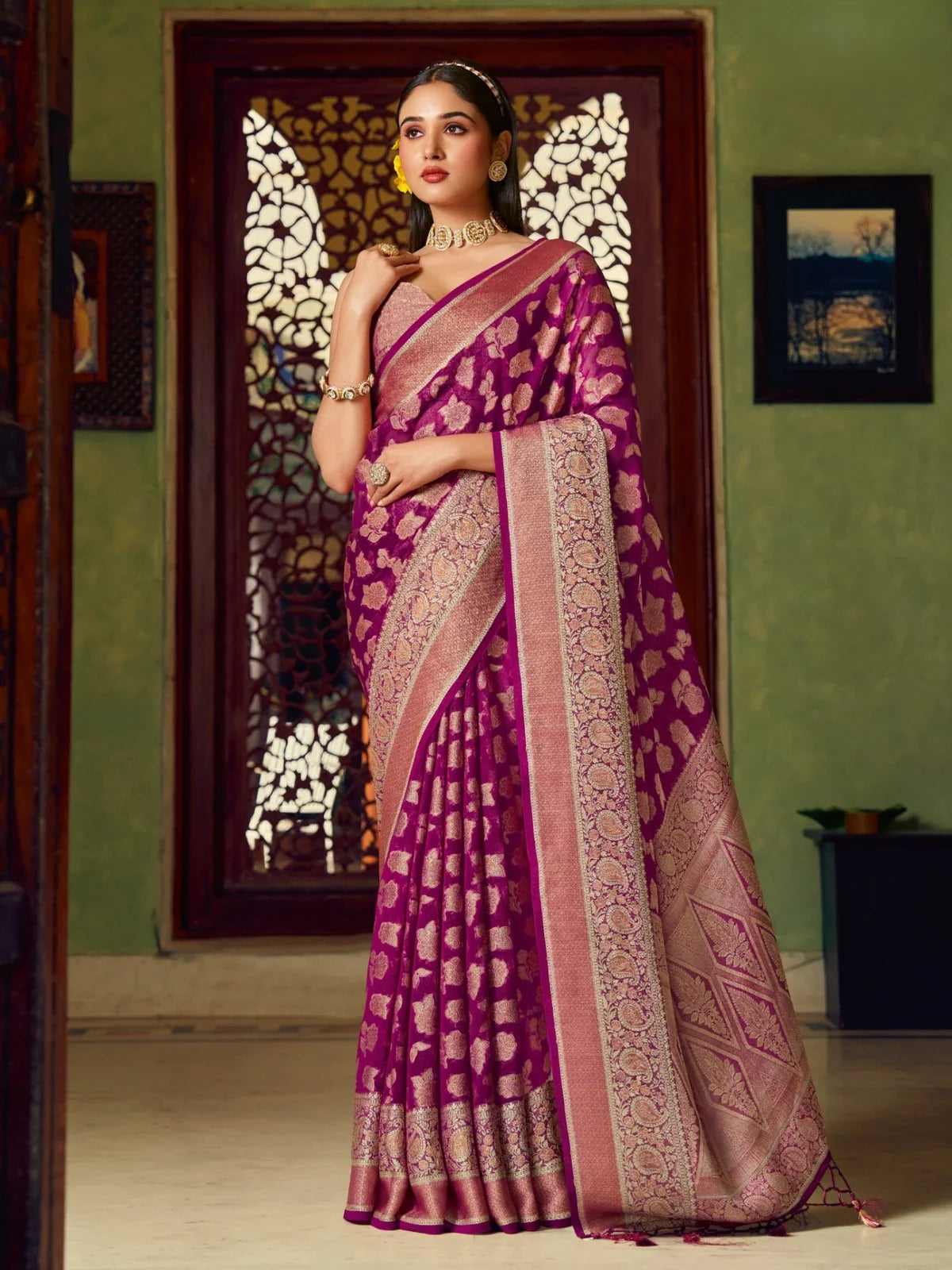 Tarani magenta georgette saree full view with weaving buta border for festive wear