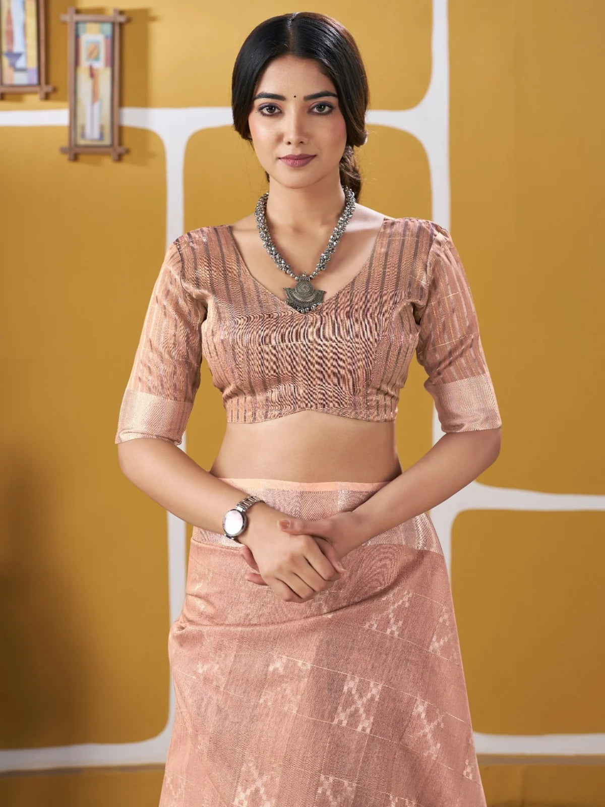 Tarani peach soft linan cotton silk saree upper body view with zari blouse detailing