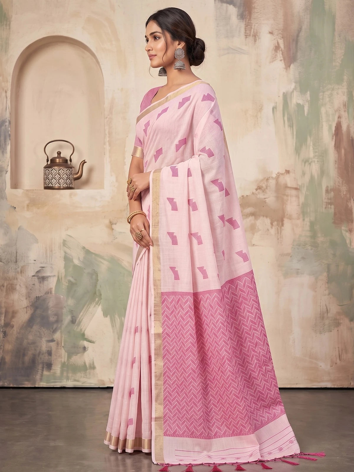 Tarani light pink linen cotton saree side view showing woven pallu