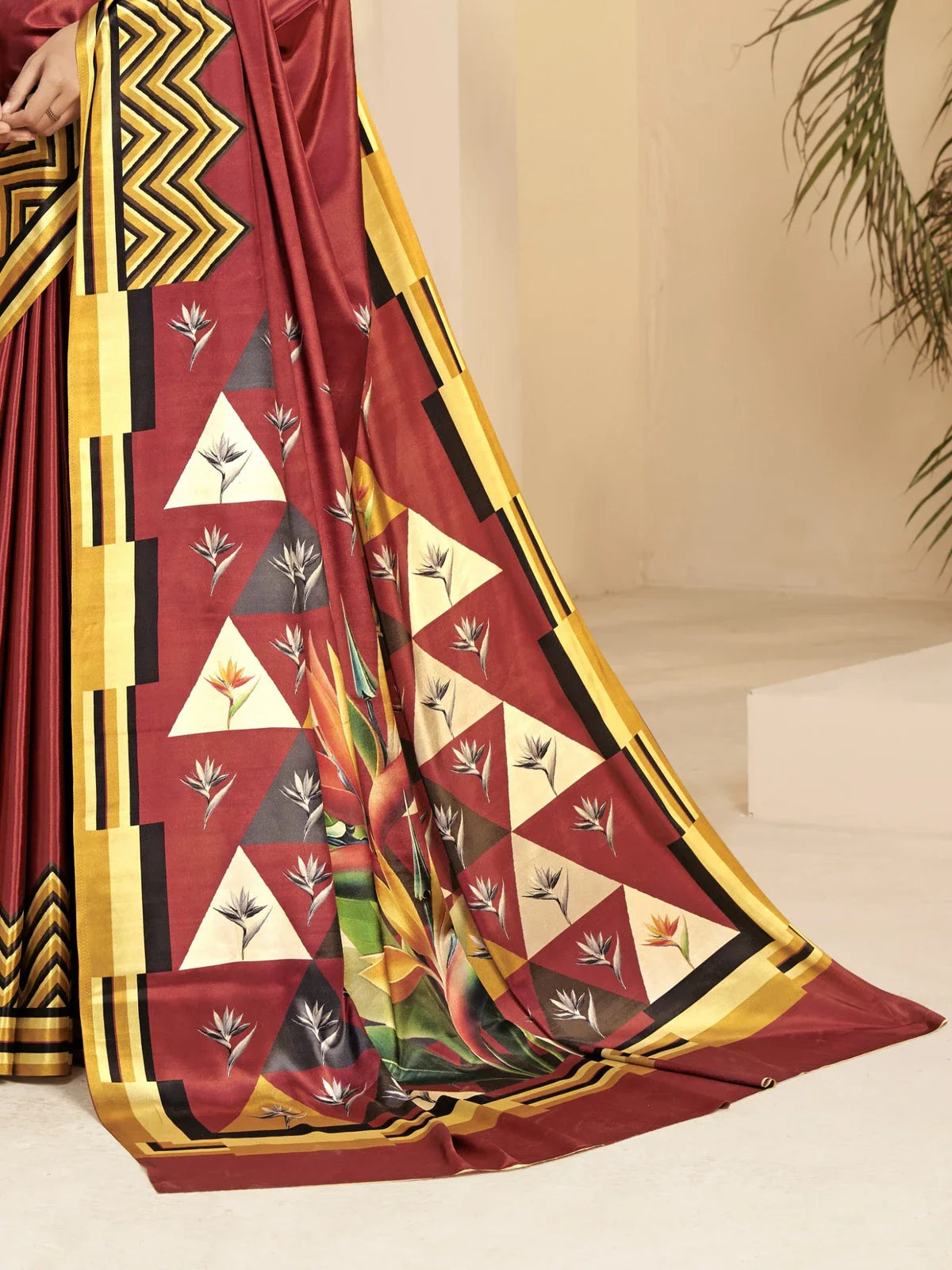 Tarani maroon saree pallu with triangle floral digital print and golden border