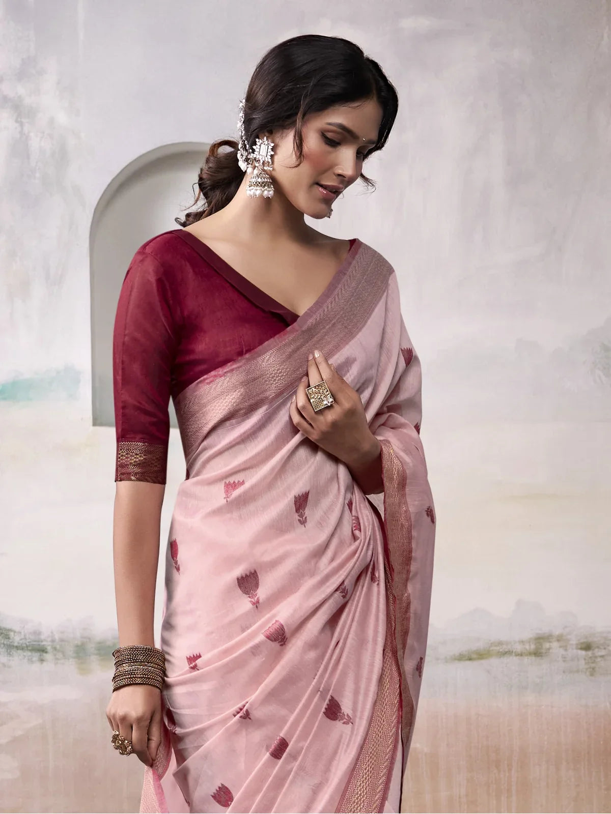 Tarani pink modal cotton saree upper body view with zari pallu and maroon blouse