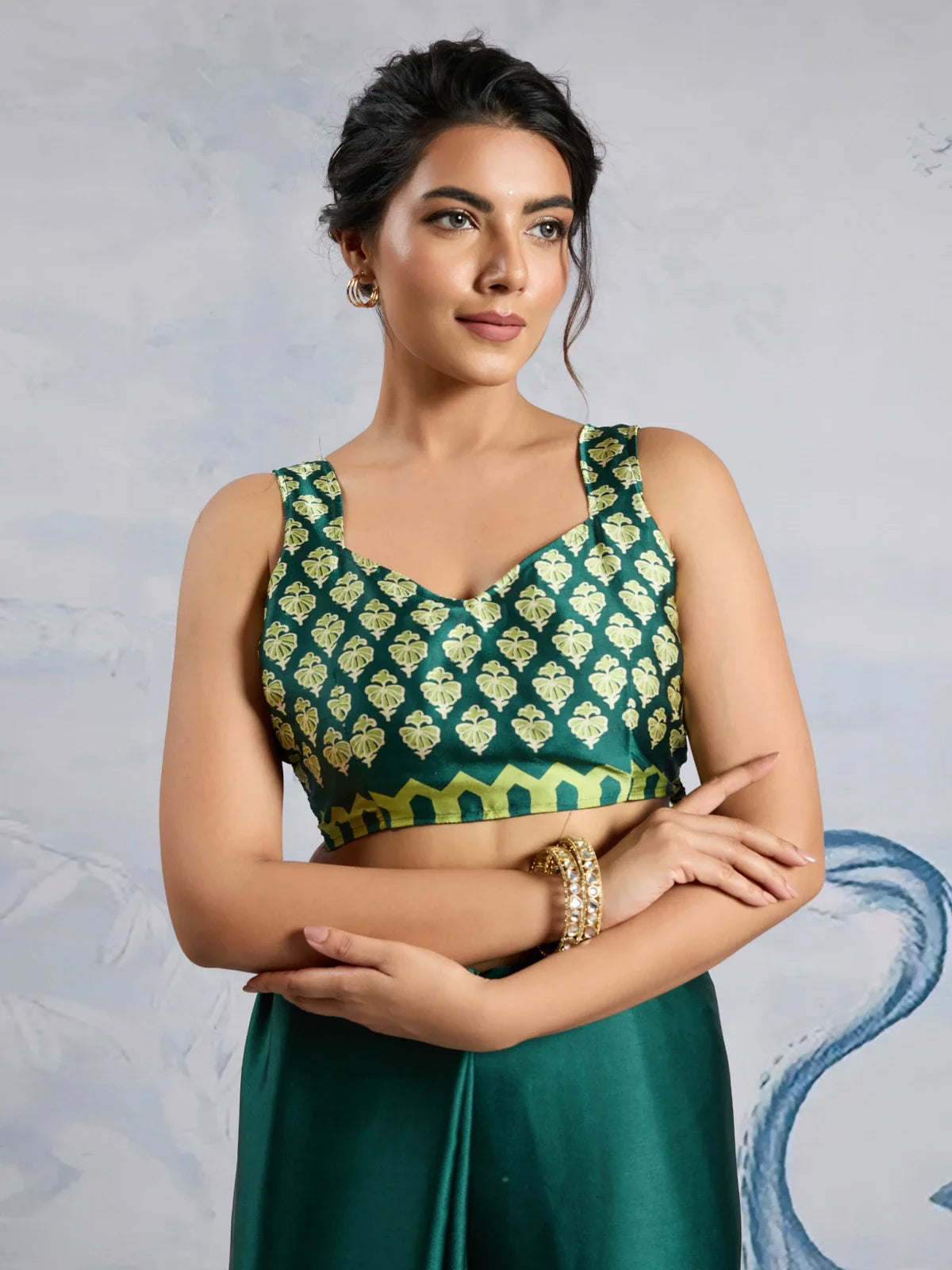 Tarani modal satin saree close-up of printed blouse and neckline