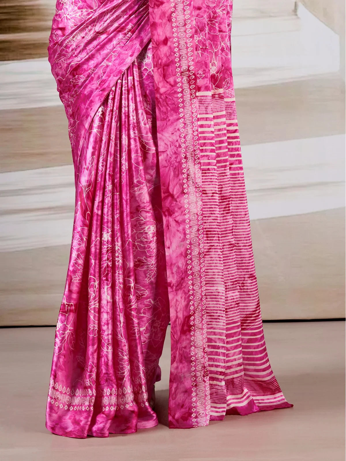 Tarani pink saree blouse close-up with detailed prism pattern