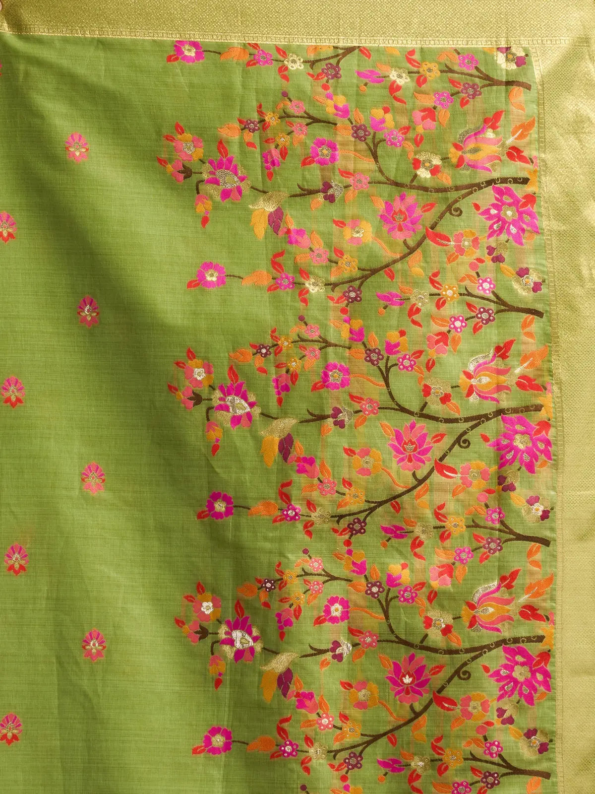 Tarani green Munga Cotton Mina Work saree closeup view of floral mina work and zari weaving