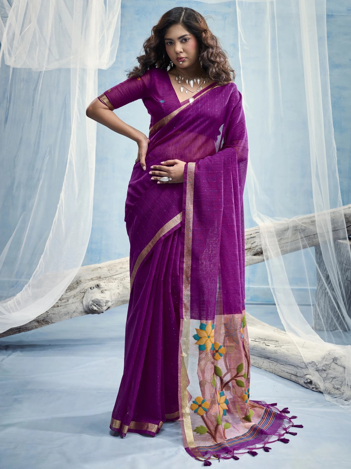 Tarani Bhanu pure Munga silk handloom purple saree full view with tissue pallu and weaving border