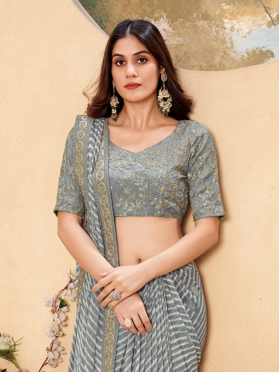 Tarani grey leheriya poly georgette saree close up blouse upper body view