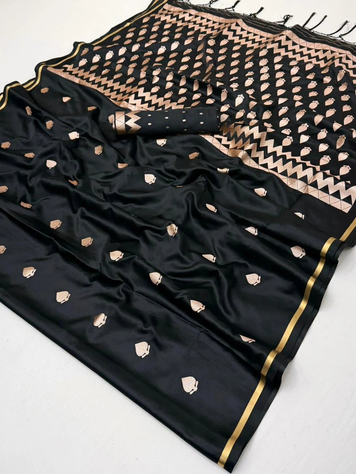 Tarani black Pure Satin Handloom Weaving saree fabric and blouse flat lay