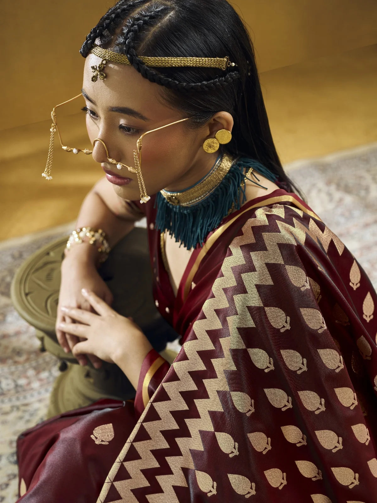 Tarani maroon Pure Satin Handloom Weaving saree closeup of woven pallu and zari motifs