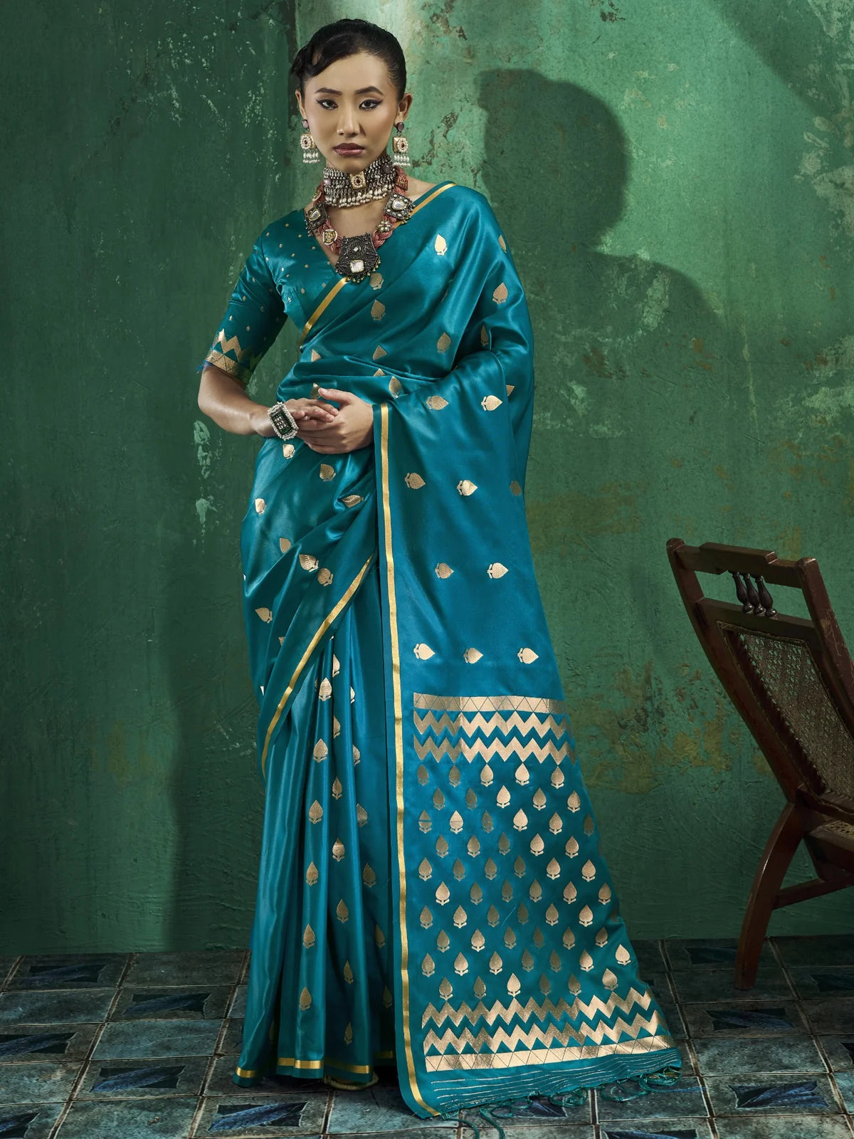 Tarani Sarangi pure satin handloom weaving teal saree with zari motifs full view party wear