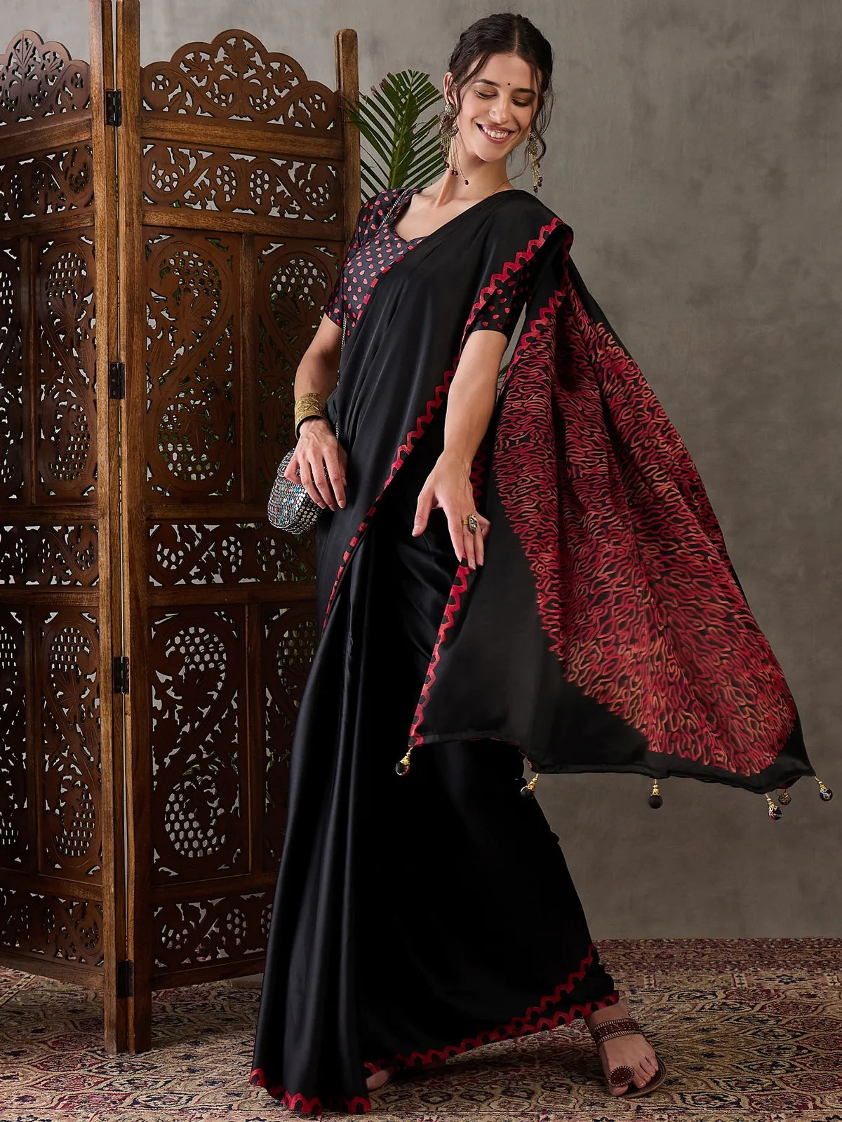 Tarani black printed satin saree with designer pallu party wear look