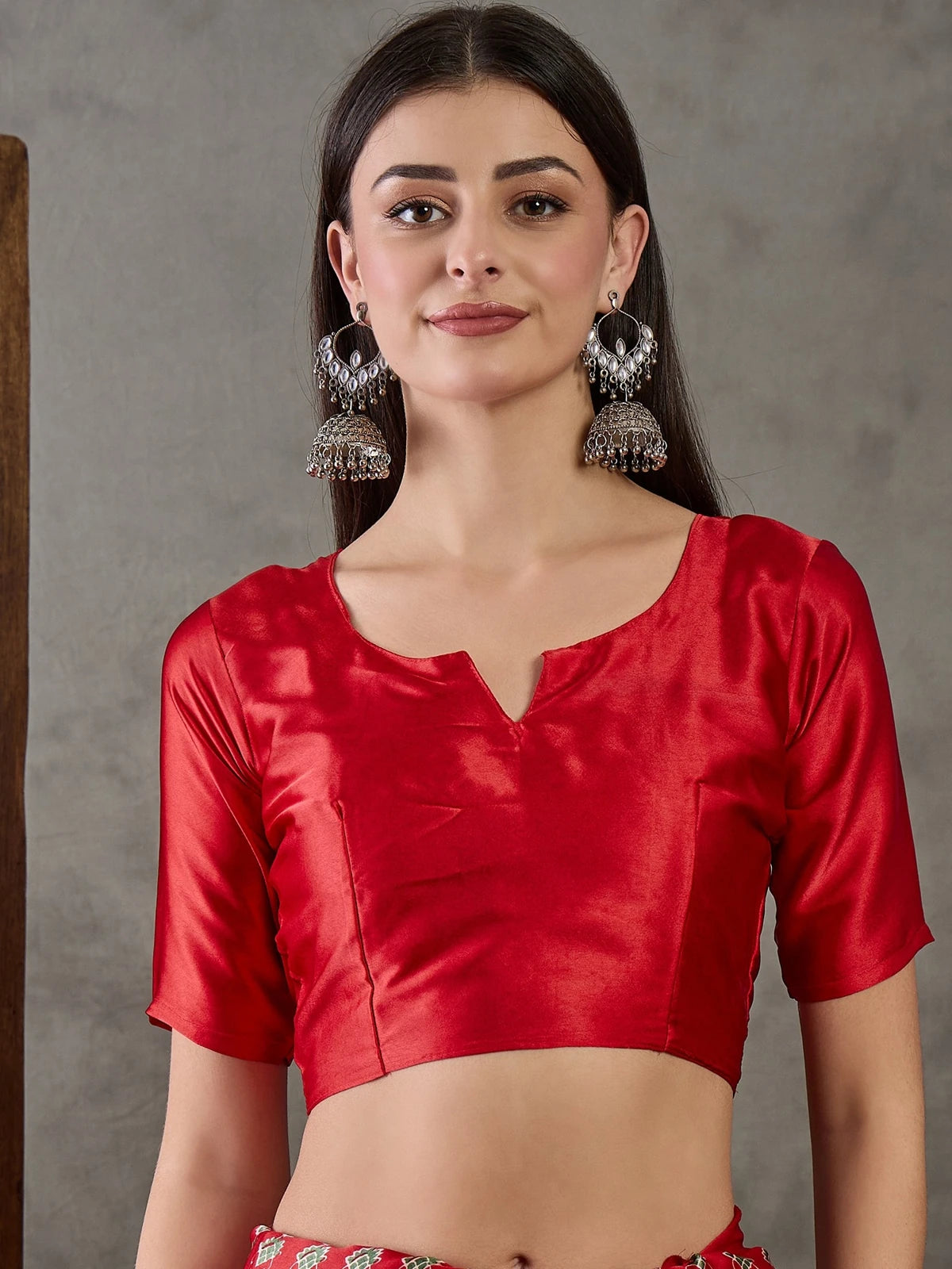 Tarani Pankaja purple semi modal satin saree upper body blouse view