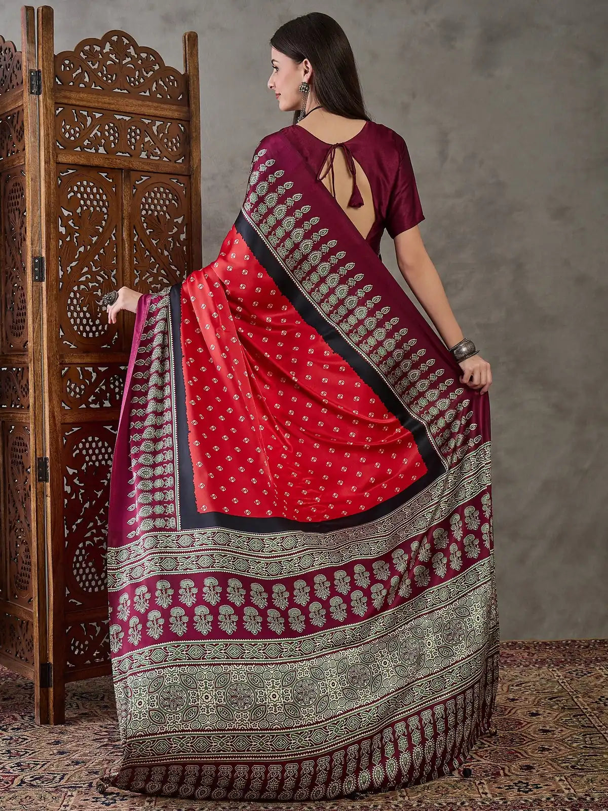 Tarani Aruna red printed saree back view showing pallu and blouse design