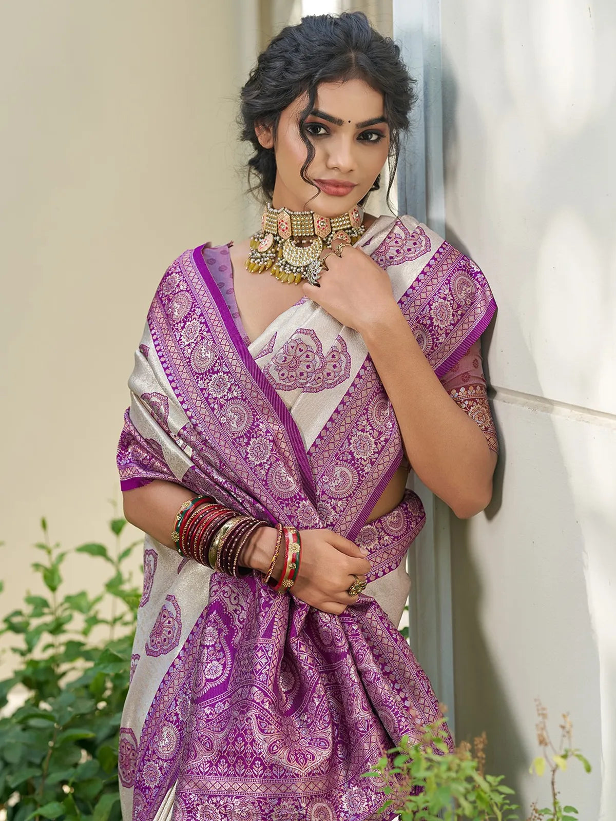 Tarani Amodita silk blend saree closeup with zari pallu detailing