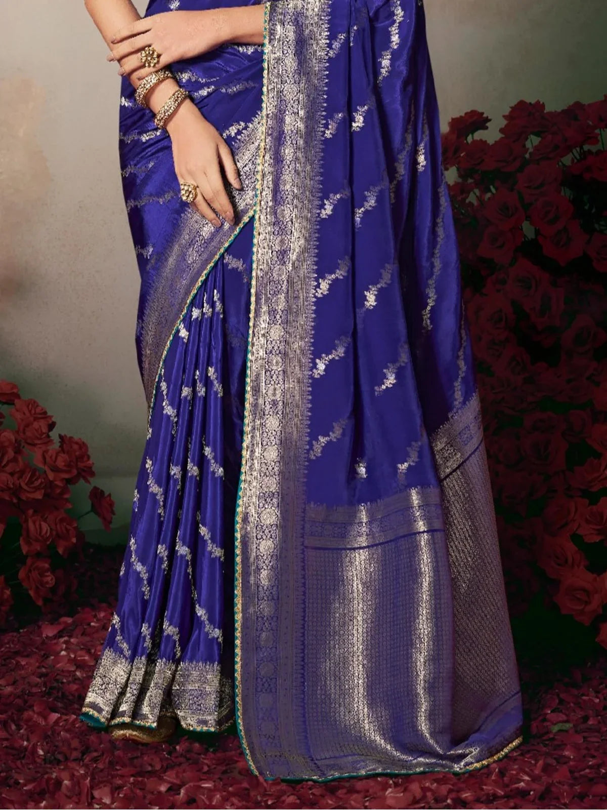 Tarani blue saree with highlighted zari pallu and elegant border design perfect for party or traditional events