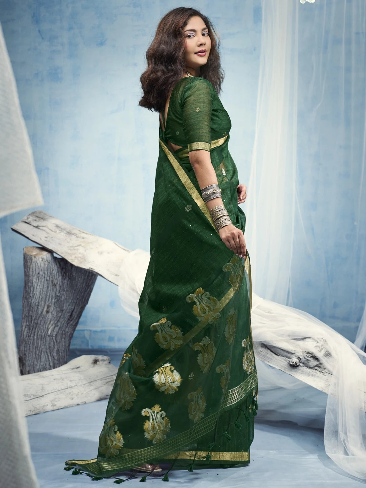Tarani green Pure Munga Silk Handloom saree back-view with organza pallu and weaving border
