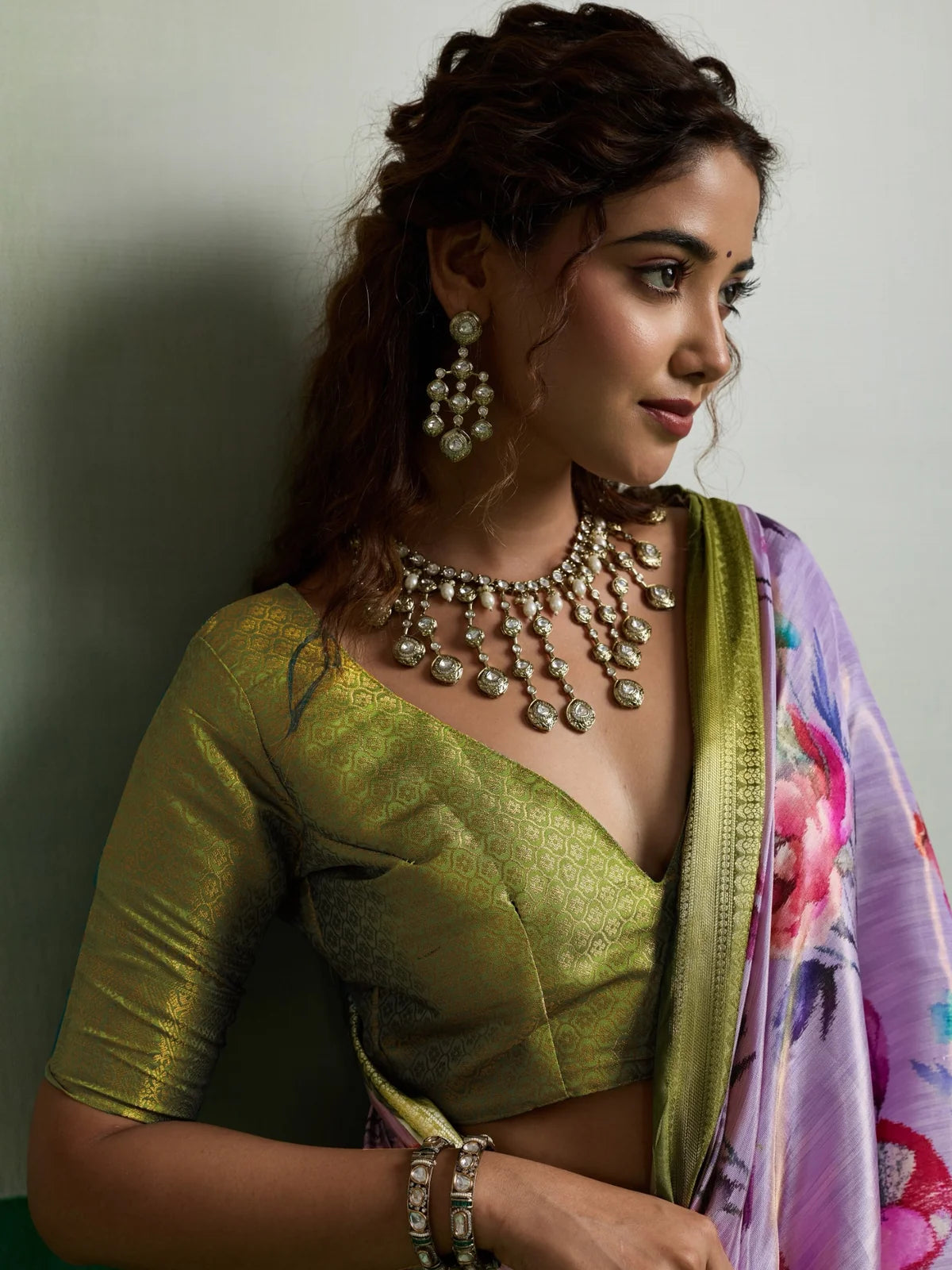 Tarani lavender Pure Kanjivaram tissue silk saree with floral digital print closeup-view