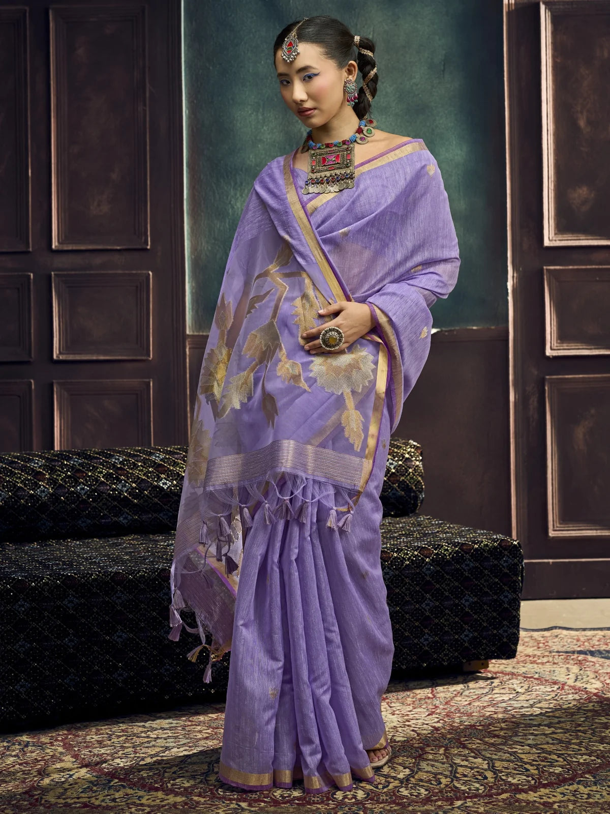 Tarani lavender Pure Munga Silk Handloom Weaving saree front-view with woven border and blouse
