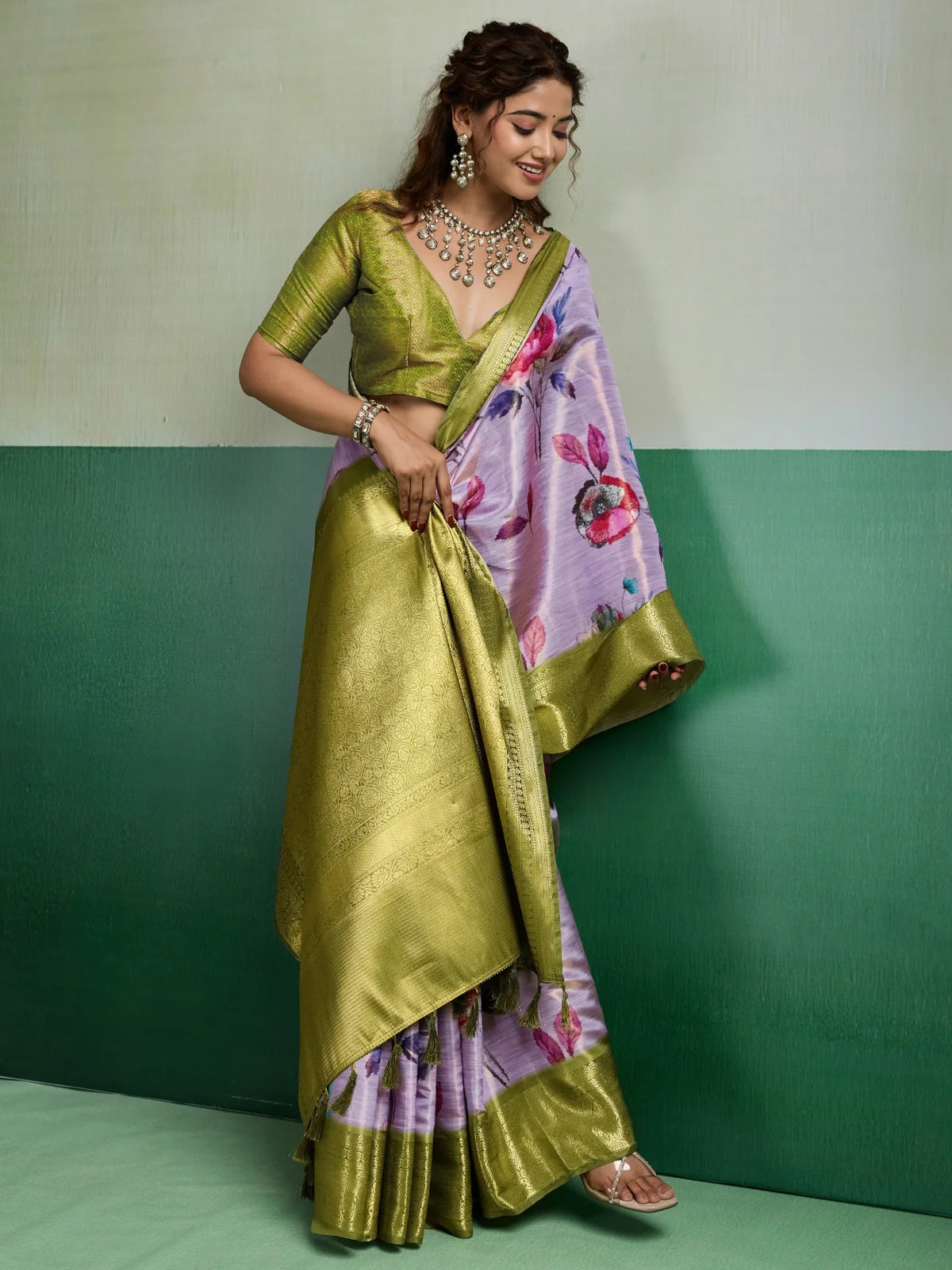 Tarani lavender Pure Kanjivaram tissue silk saree with floral digital print side-view