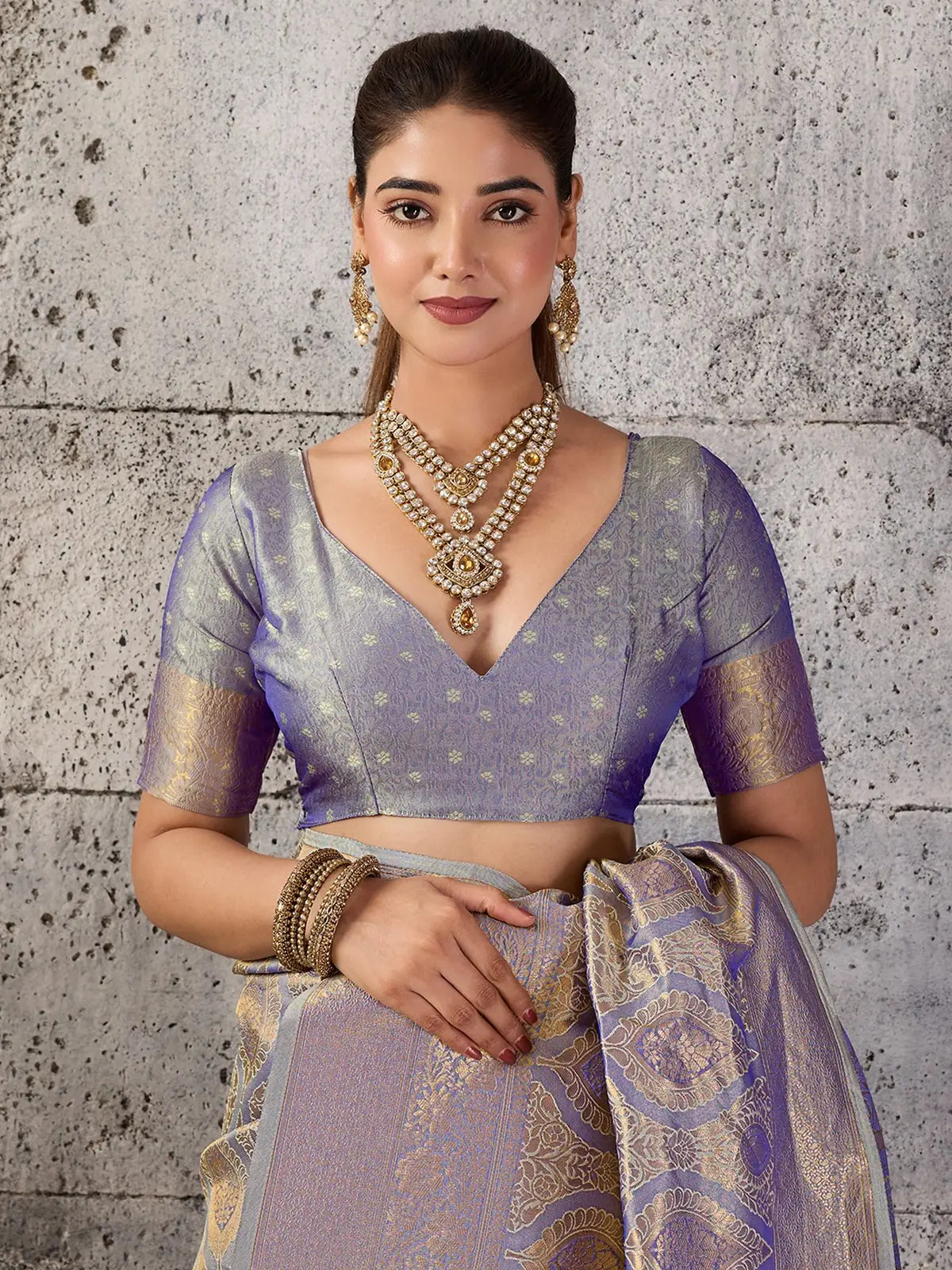 Tarani lavender Kanjivaram Silk Blend saree upper body view with zari blouse and elegant styling