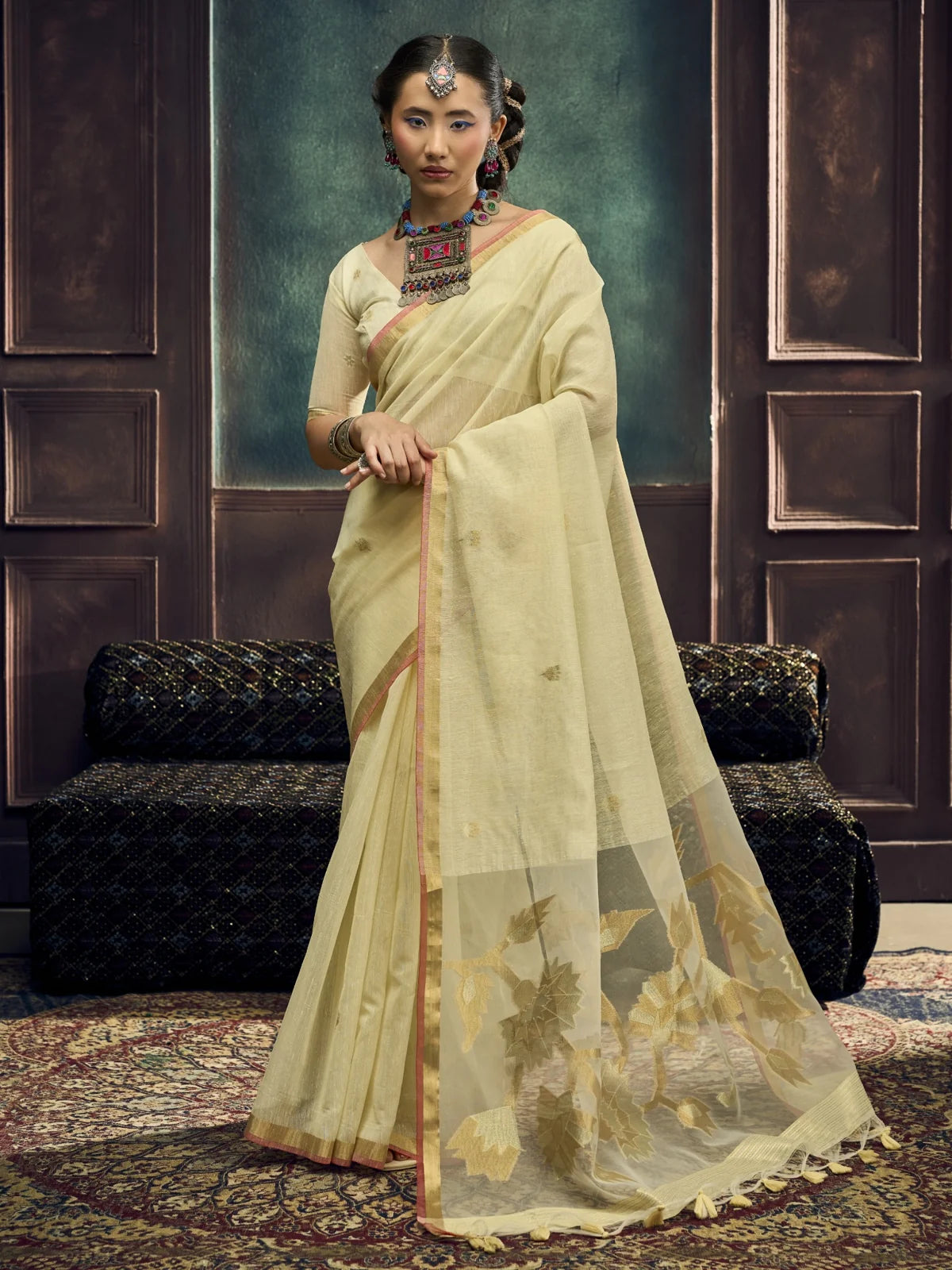 Tarani off white Pure Munga Silk Handloom saree full-view with woven border and blouse