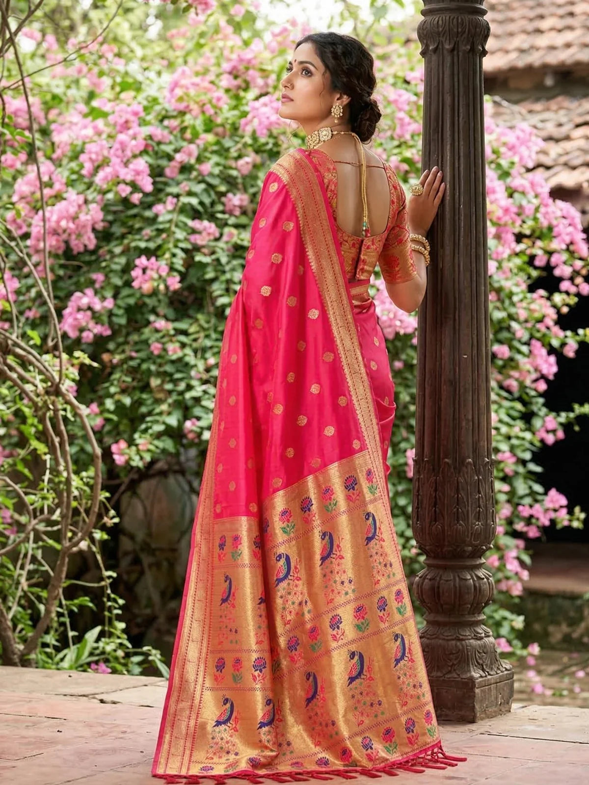 Tarani pink soft silk saree back view displaying woven pallu design and blouse pattern