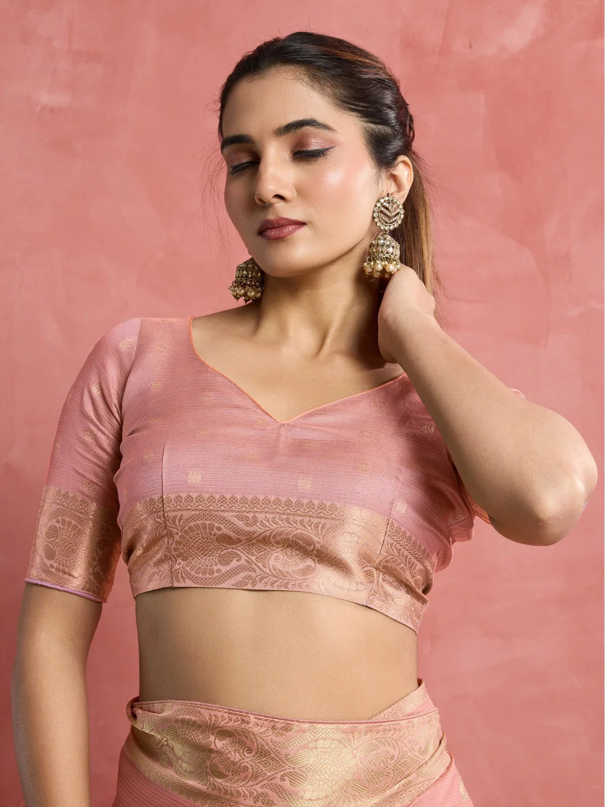 Tarani pink silk saree upper body view with blouse and sleeve patta
