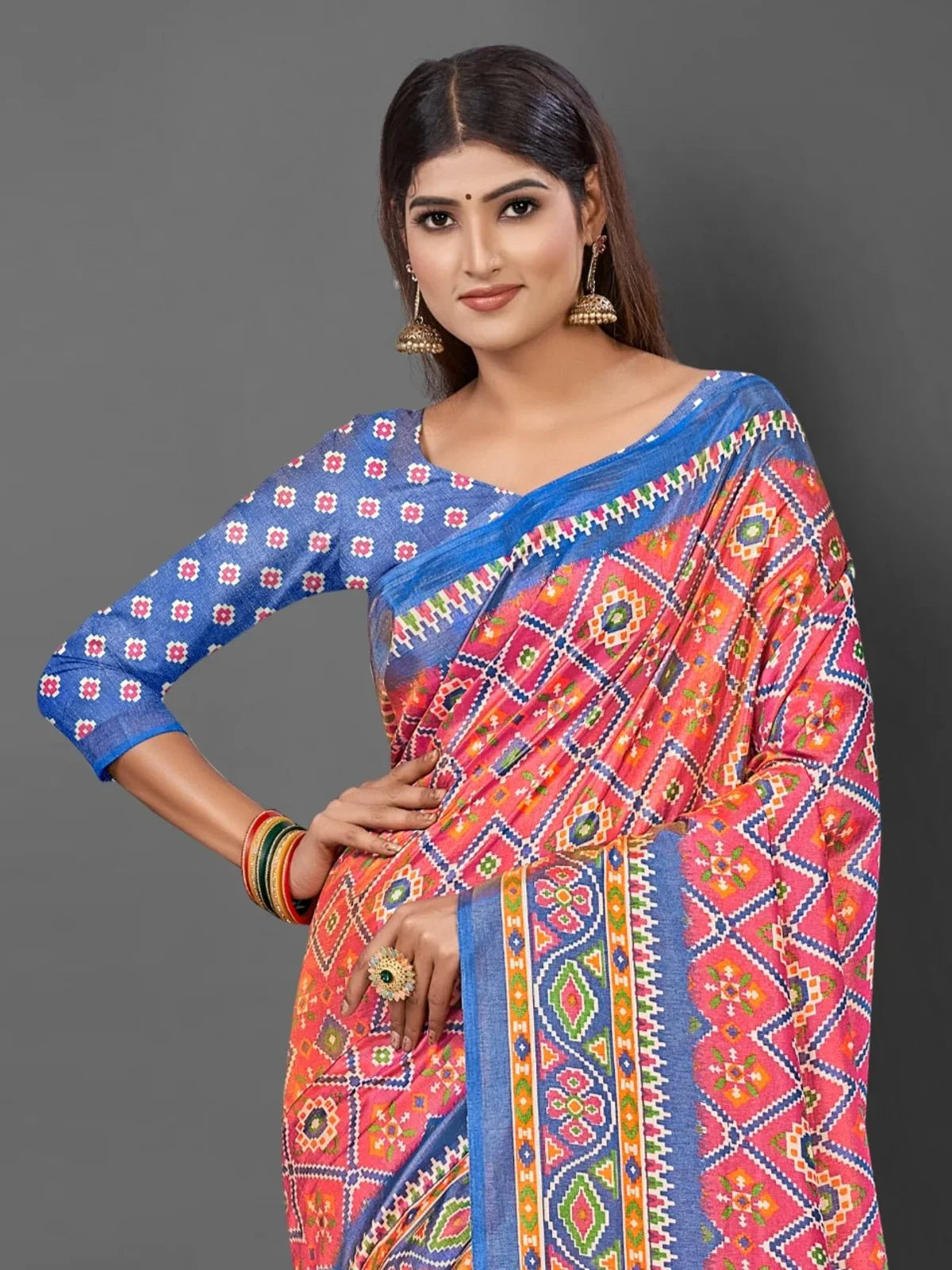 Tarani pink silk saree upper-body view showing blouse and pallu design