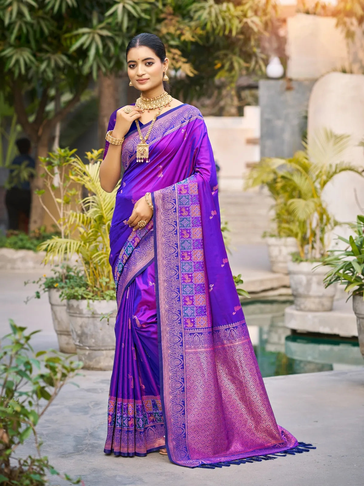 Tarani soft silk purple saree with zari weaving and contrast border full view for wedding and festive wear