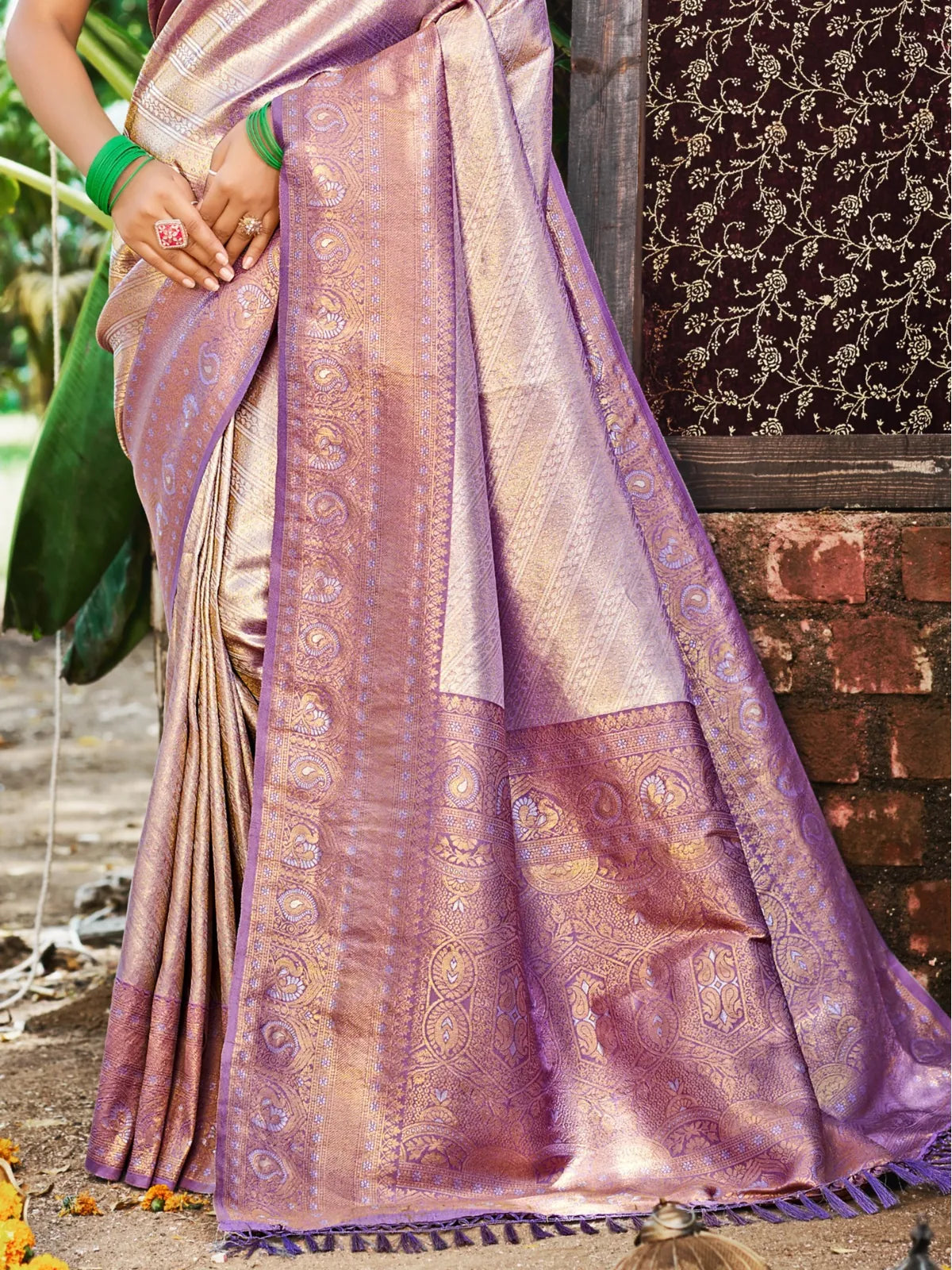 Tarani purple kanjivaram silk saree pallu view with intricate border design