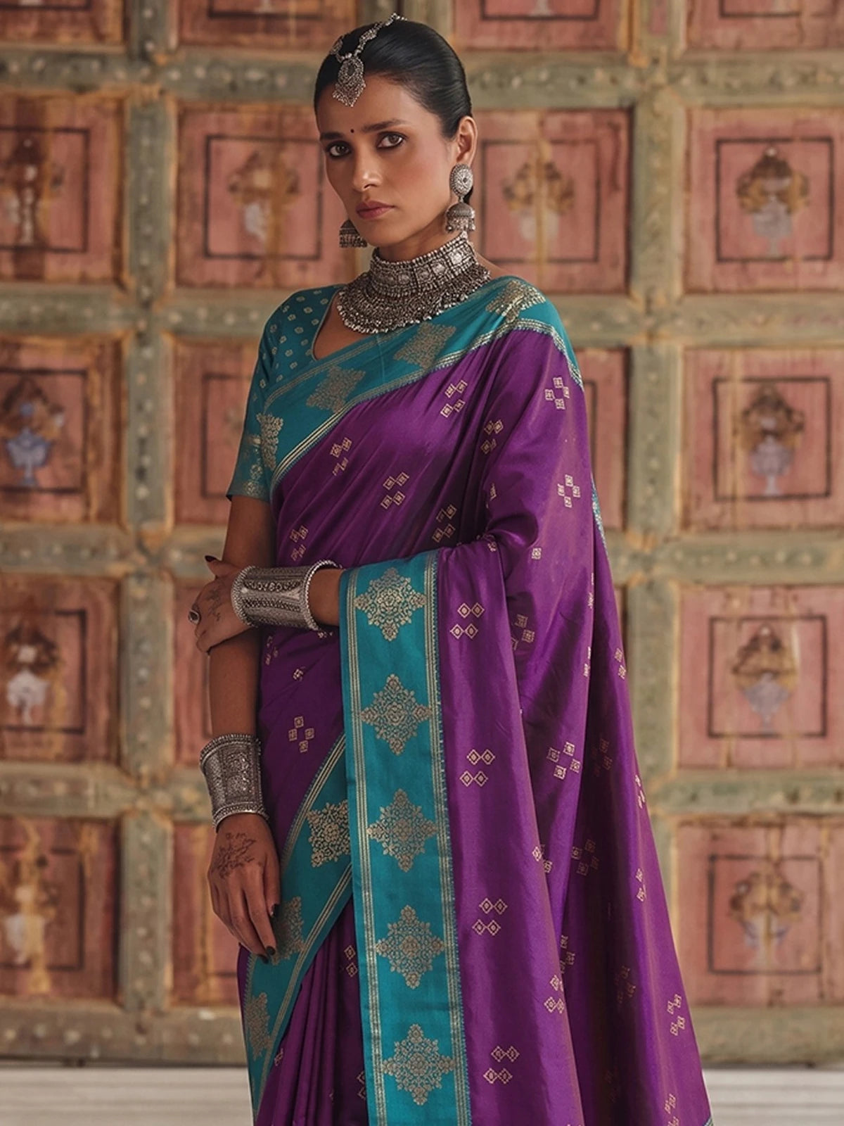 Tarani Kinjal premium soft silk purple saree upper body view showing blouse and border