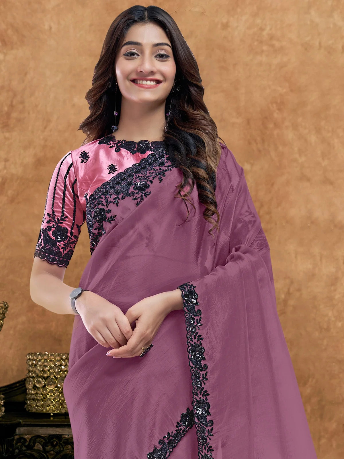 Tarani Lekhika purple crush pure silk saree upper body view with embellished blouse and border