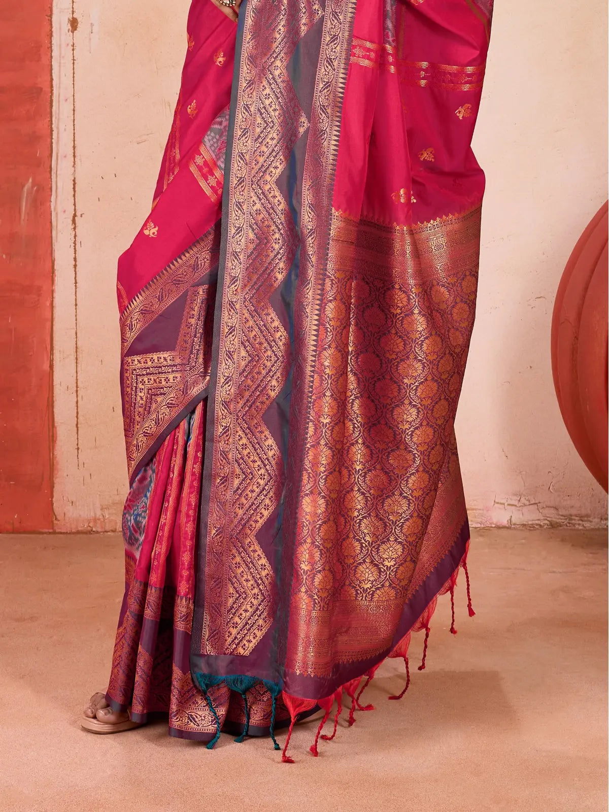 Tarani red silk saree with pallu and border details in intricate weaving