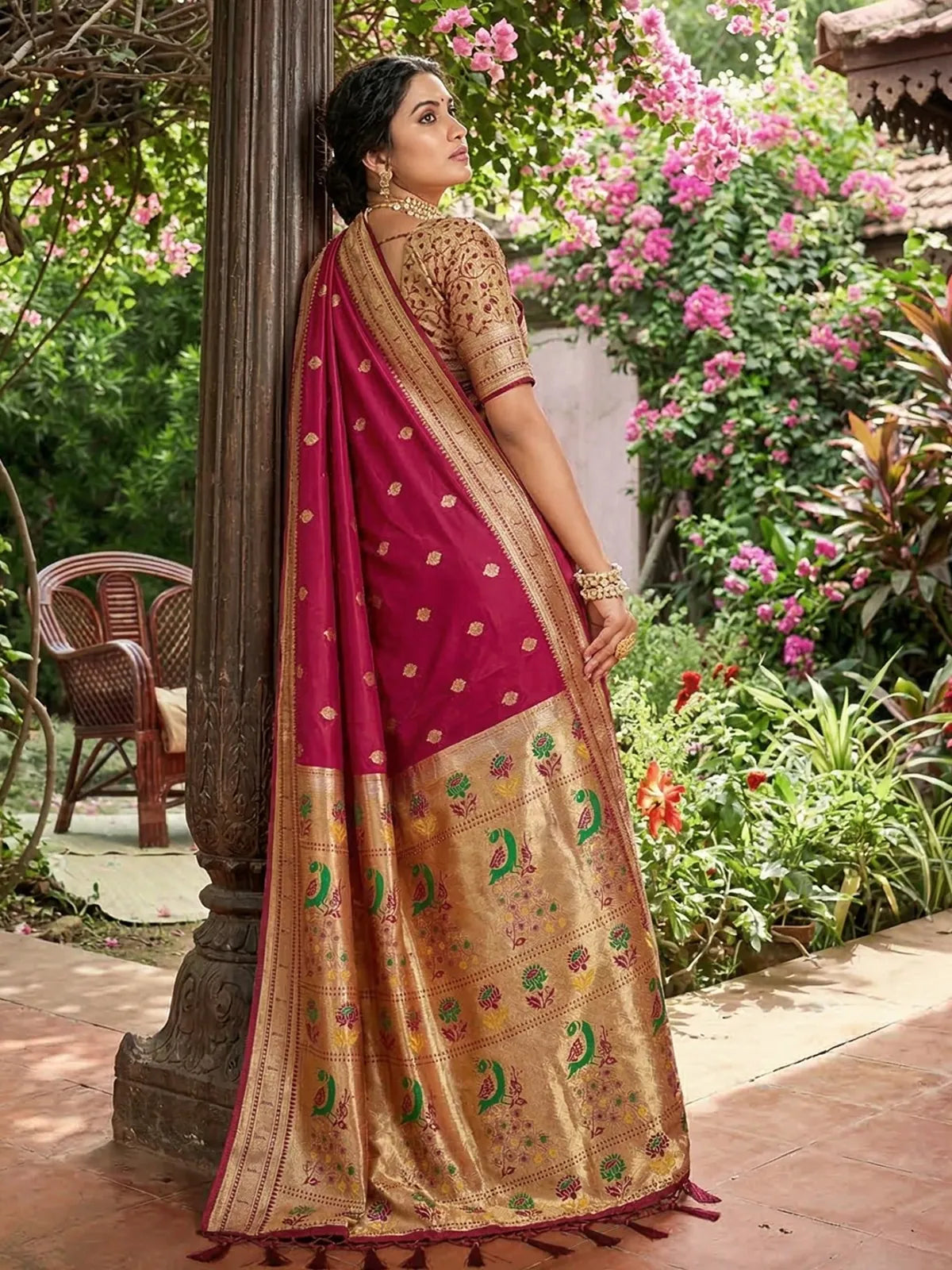 Tarani magenta soft silk saree back view highlighting decorative pallu
