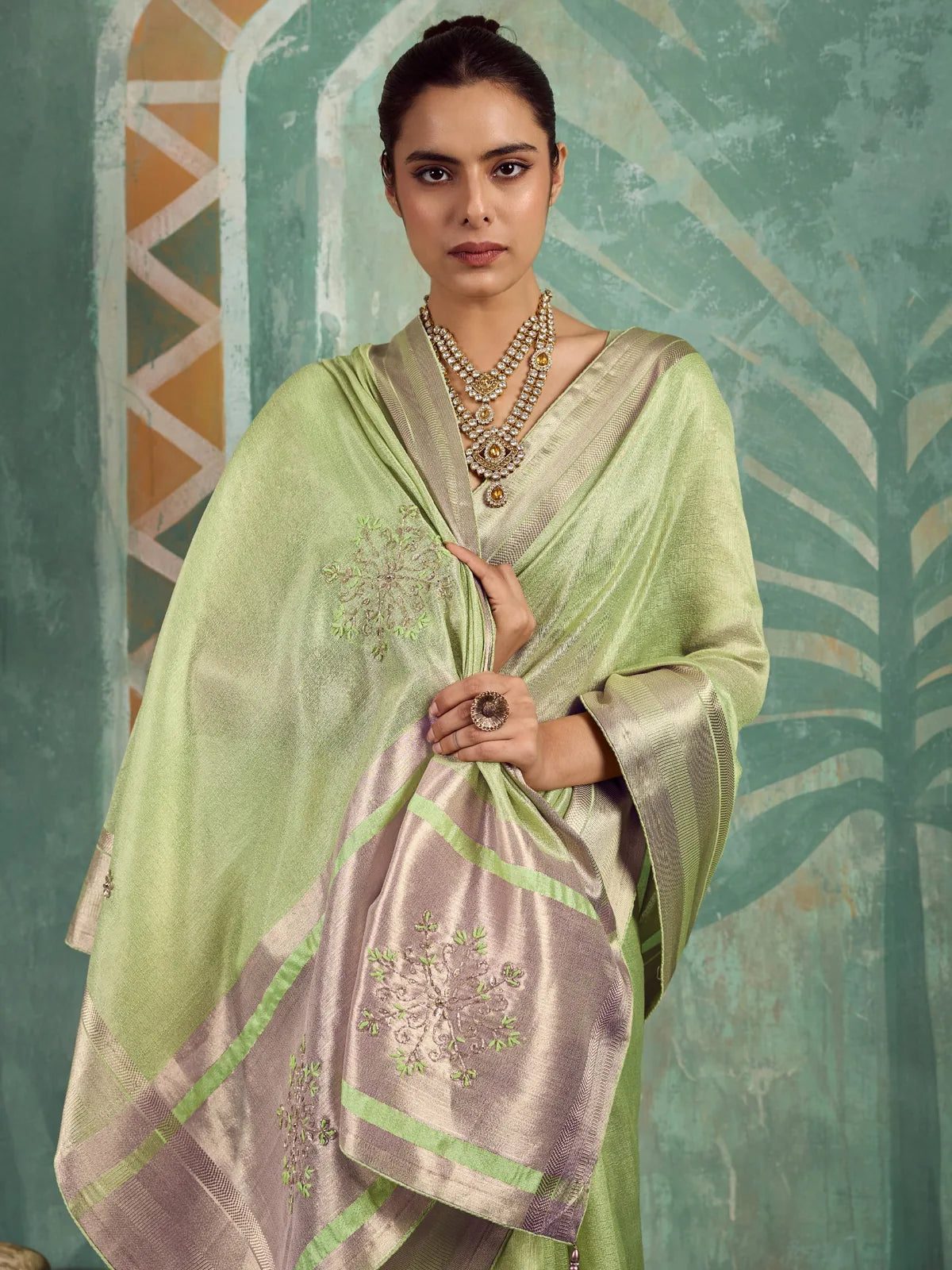 Tarani Hemali green tissue cotton saree pallu view with pearl sequin embroidery and woven border