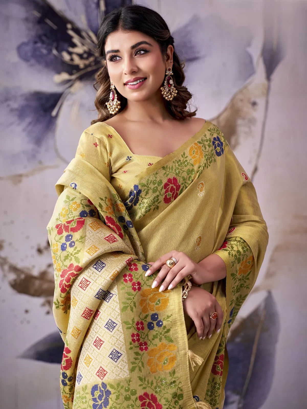 Tarani golden Tissue Silk saree upper body view showing floral border