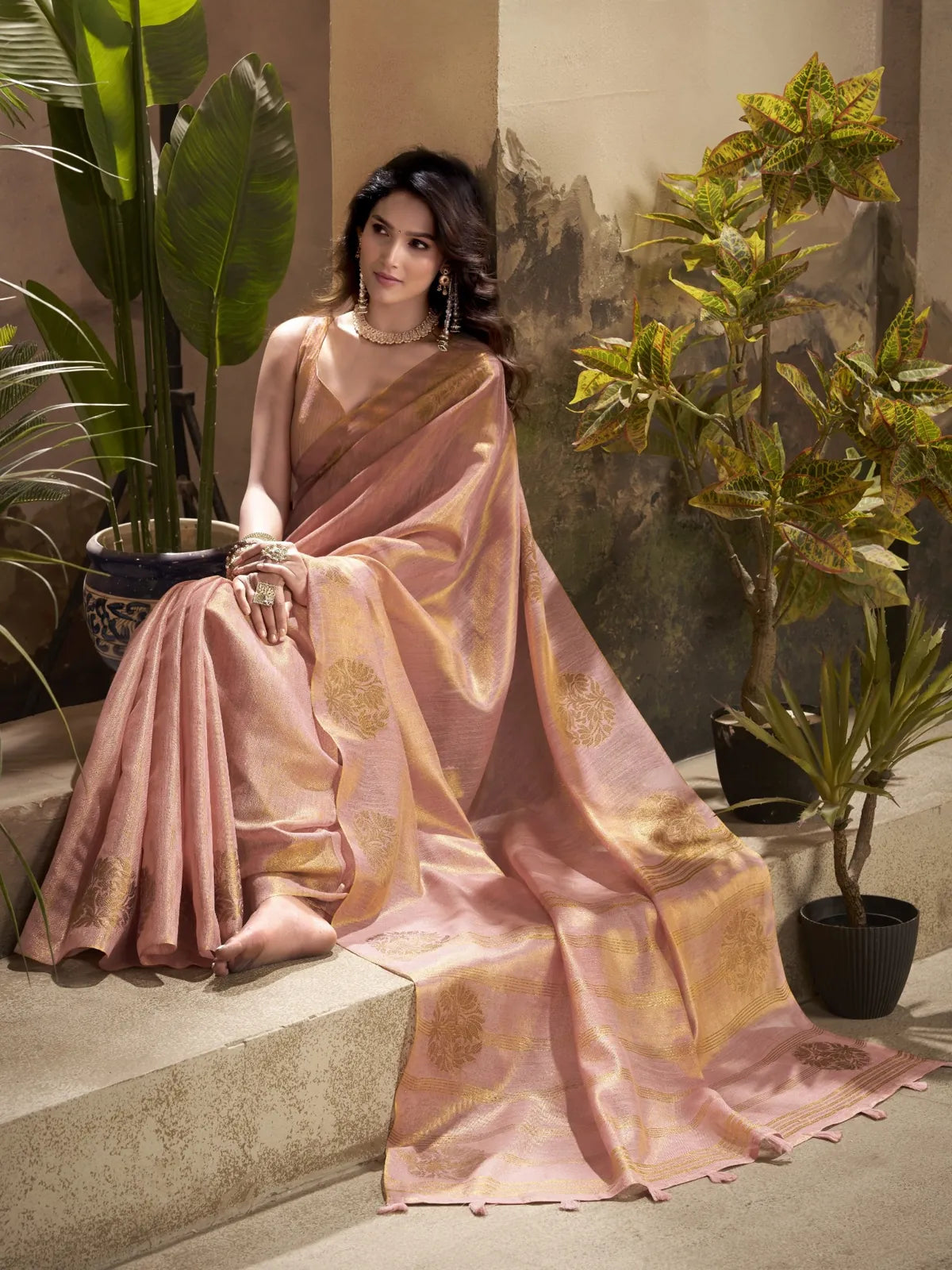 Tarani peach pink tissue silk saree with golden butta detailed pallu view