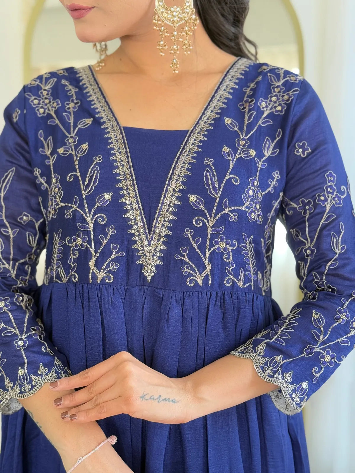 Tarani embroidered vichitra silk kurta fabric detailing closeup