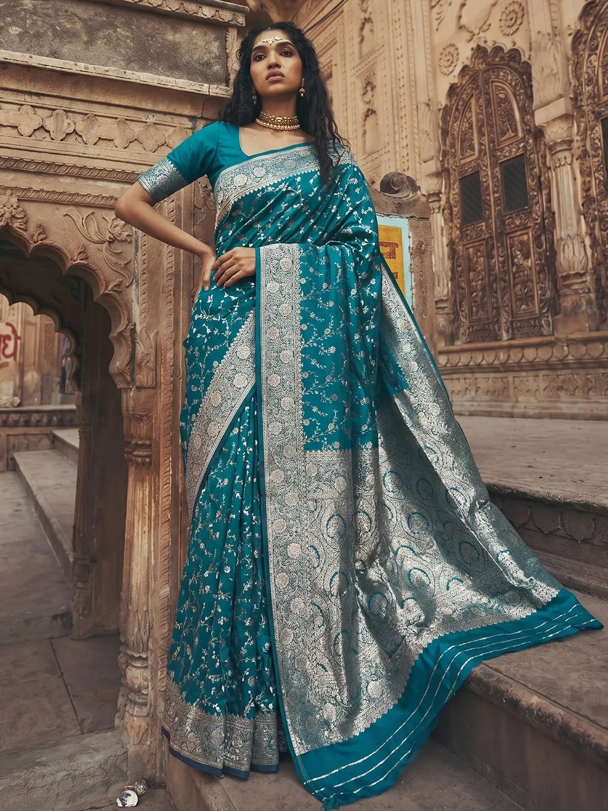 Tarani Ekveera teal art silk saree with rich zari weaving full view party and wedding wear