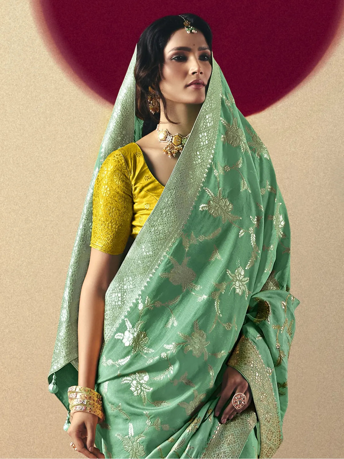 Tarani stylish green bemberg viscose saree with zari border and tussle pallu view